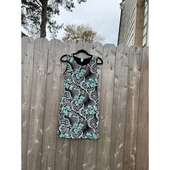 Express Design Studio Dress‎ Size Medium Black Blue Floral Date Cottage Spring - Picture 2 of 6